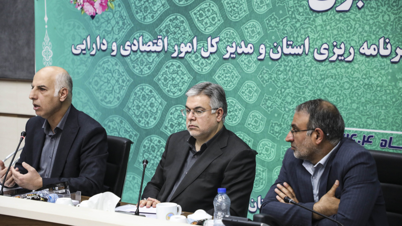 اجرای بیش از ۲۰۰ کیلومتر پروژه راه‌سازی در خوزستان طی ۱۰ ماه