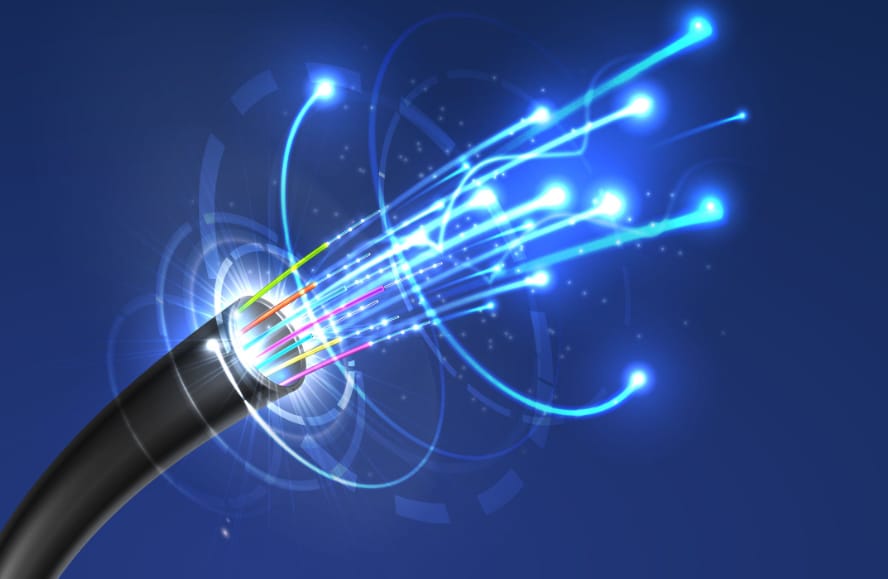 اتصال ۳۷۰۰ خانوار آبادان و خرمشهر به اینترنت فیبرنوری