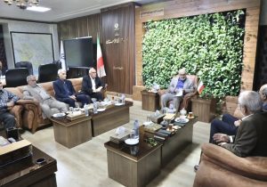 پیگیری استاندار خوزستان برای رفاه بازنشستگان استانداری خوزستان