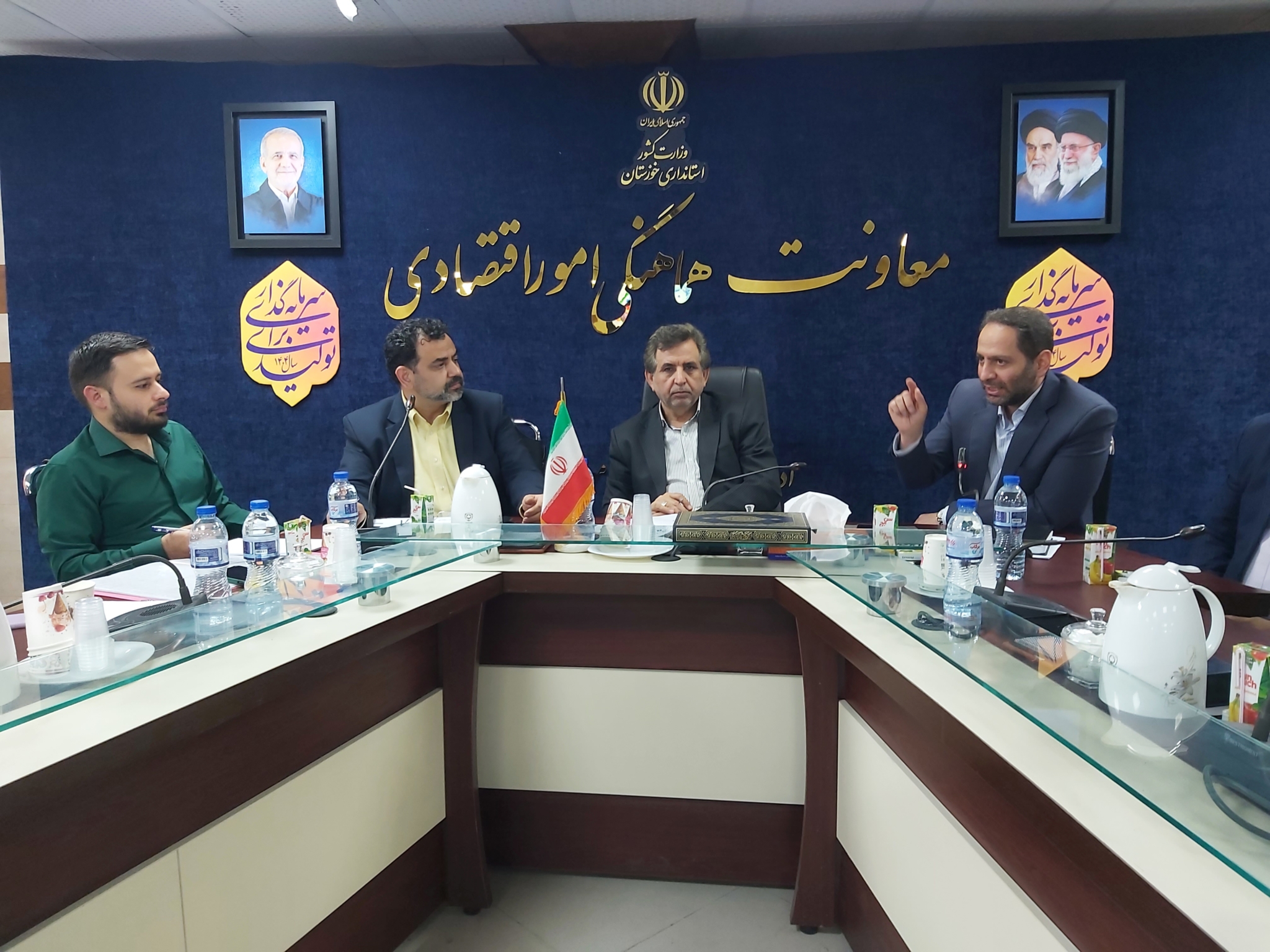 معاون هماهنگی امور اقتصادی استاندار خوزستان تاکید کرد؛ لزوم تسریع در پرداخت تسهیلات بانکی جهت اجرای پروژه‌های کلان استان