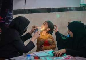 پزشکان جهادی شرکت ملی حفاری ایران به اهالی منطقه عین‌دو اهواز خدمات رایگان ارائه کردند