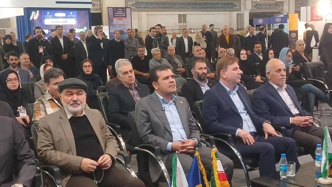 طرحهای کلان توسعه بندری خوزستان در مسیر اجرا / تاکید استاندار خوزستان بر لایروبی اروند و خارجسازی مغروقهها / پیگیری اجرای تعهدات عراق در پروژه راهآهن شلمچه-بصره