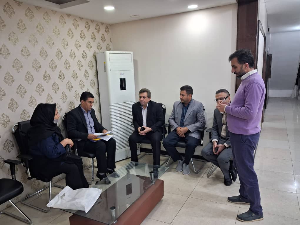 پیگیری مستقیم مشکلات ارباب رجوع توسط معاونت اقتصادی استانداری خوزستان