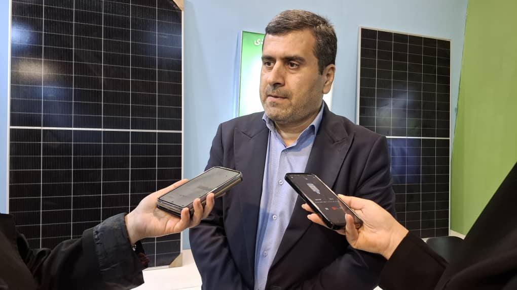 چهارمین نمایشگاه تخصصی برق و انرژی‌های تجدیدپذیر با حضور مدیرعامل توزیع برق اهواز افتتاح شد