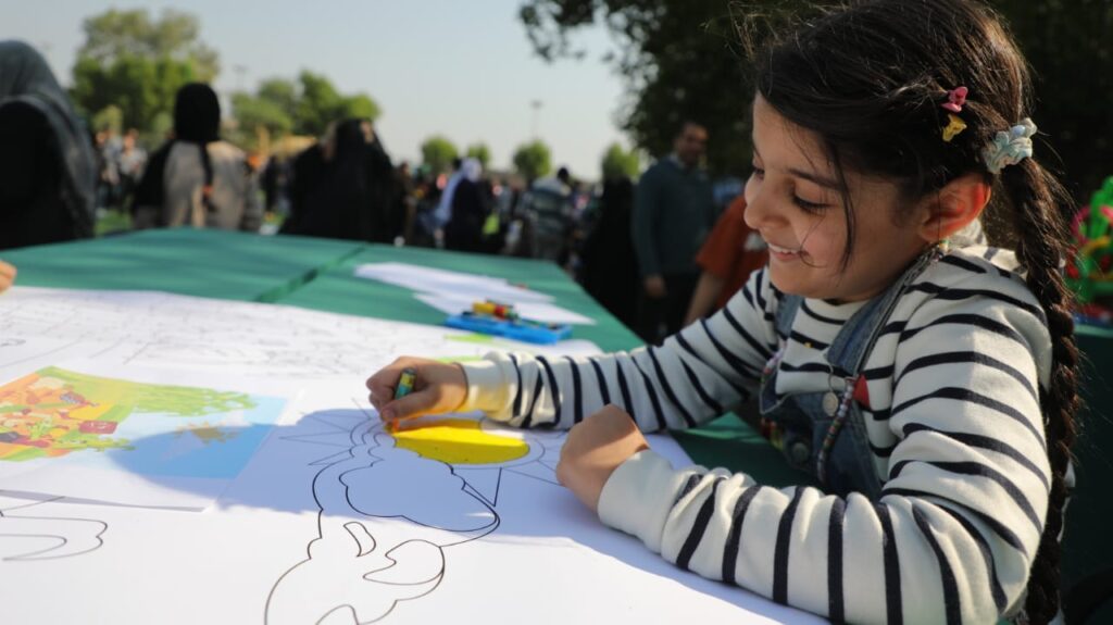 نیشکر از نگاه کودکان؛ رقابت رنگ‌ها در شکرستان۵