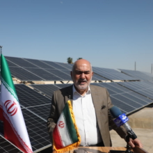 افتتاح نیروگاه خورشیدی ۶۰ کیلوواتی در استانداری خوزستان / موالی‌زاده: تمام دستگاه‌های اجرایی موظف به توسعه انرژی‌های تجدیدپذیر هستند