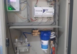 نصب سامانه‌های کلرسنجی آنلاین در دو خانه بهداشت شرق اهواز آغاز شد