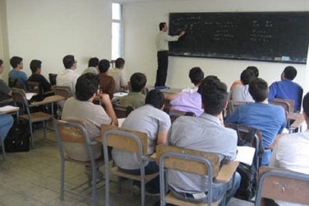 هوشمندسازی تنها ۲۰ درصد کلاس‌های خوزستان/ ۲۷۵۰ مدرسه شرایط تجهیز ندارند