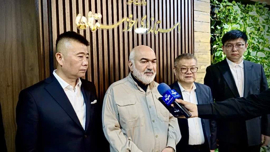 قرارداد جمعآوری ۸ حلقه فلر نفتی اهواز با یک شرکت چینی منعقد شد / استاندار خوزستان: ۳۹ میلیون فوت مکعب گاز فلر طی ۱۰ ماه جمعآوری میشود