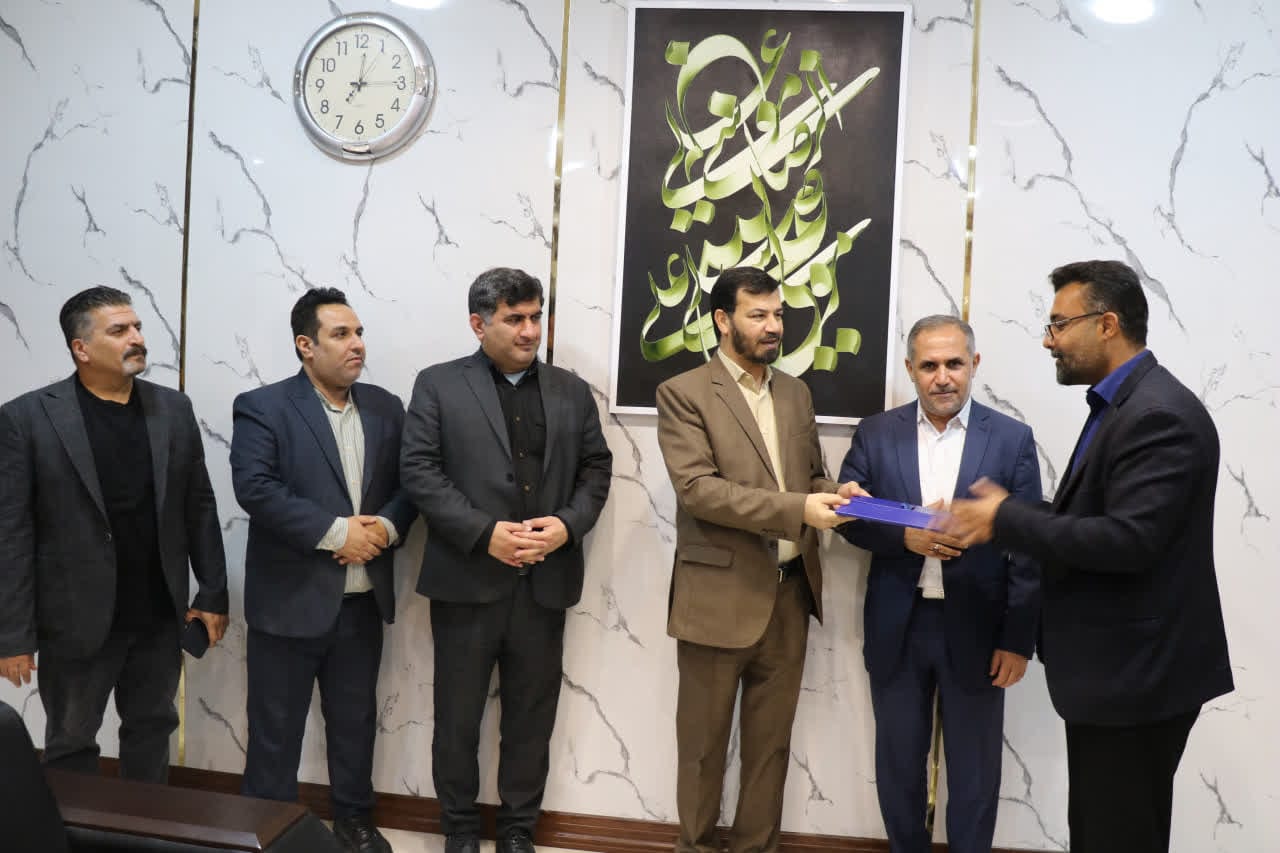 مدیرکل فرهنگ و ارشاد اسلامی خوزستان با صدور حکمی، مصطفی بوعذار را به عنوان دبیر هفتمین سوگواره ملی تئاتر میدانی و تعزیه اربعین حسینی منصوب کرد.