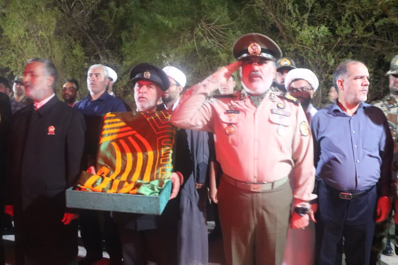 پرچم رضوی بر فراز یگان‌های ارتش در جنوب‌غرب کشور به اهتزاز درآمد