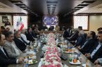 فعالان اقتصادی میدان‌دار مقابله با جنگ اقتصادی دشمن هستند