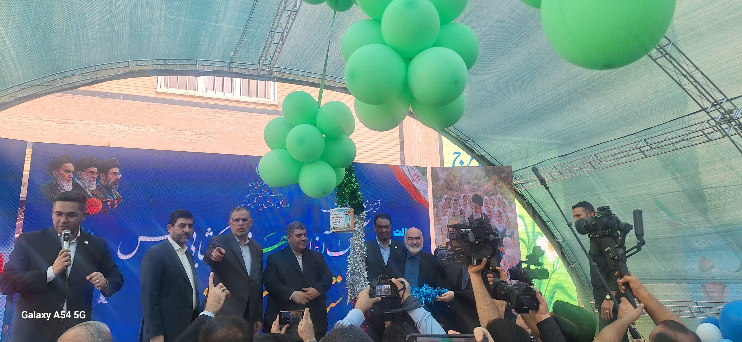 زنگ مهر در خوزستان با یاد شهدا و تأکید بر ایستادگی در برابر دشمنان به صدا درآمد