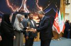 «آبان‌بسپار توسعه» واحد نمونه استاندارد کشور شد/تقدیر از مدیرعامل نیشکر در همایش روز جهانی استاندارد